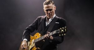Bryan Adams